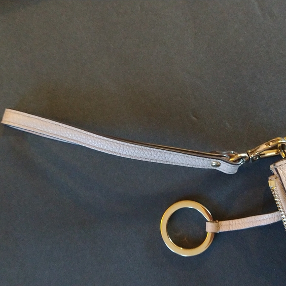 EUC. Michael kors jet set travel small leather top zip coin pouch. - Picture 6 of 8